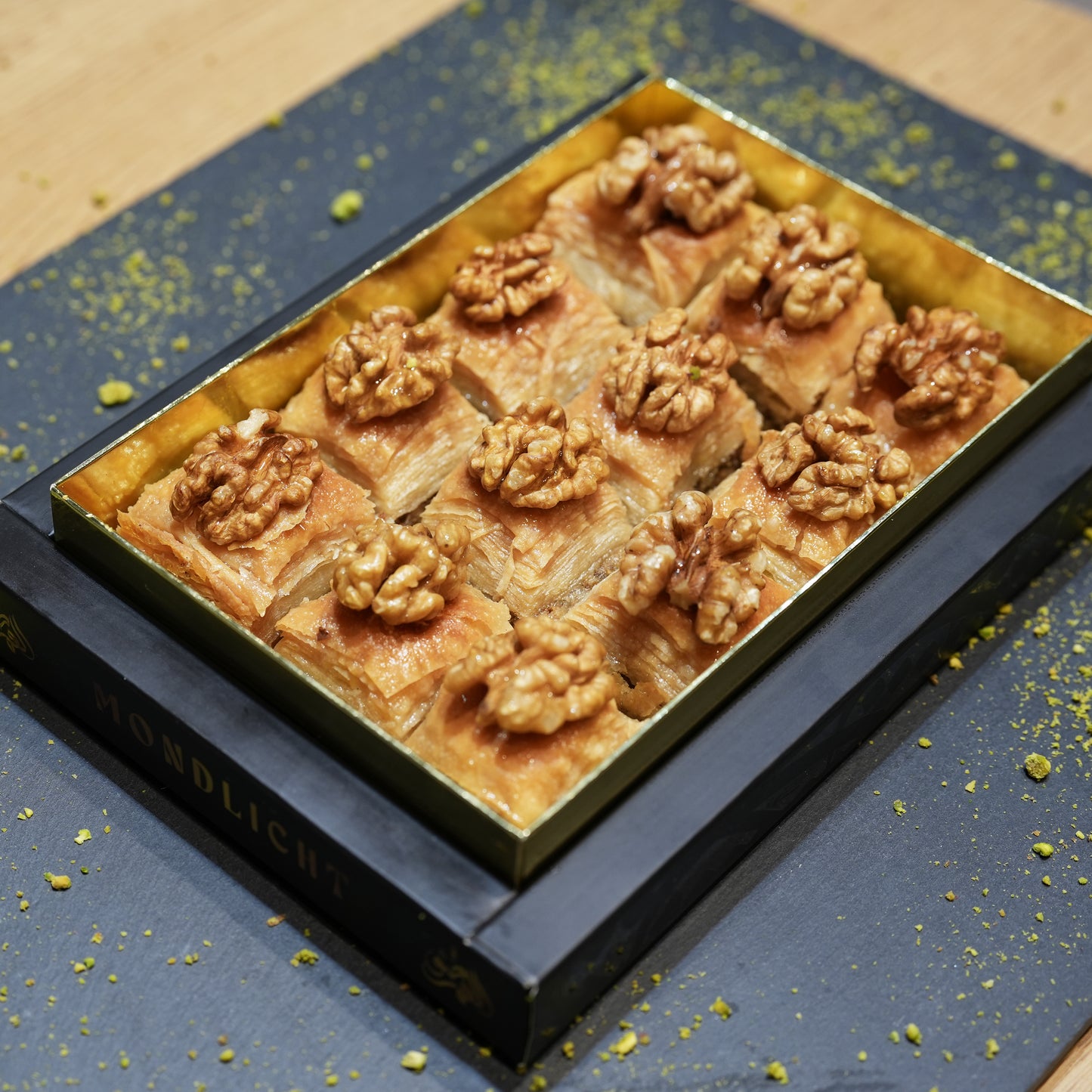 Box Baklava Walnuss
