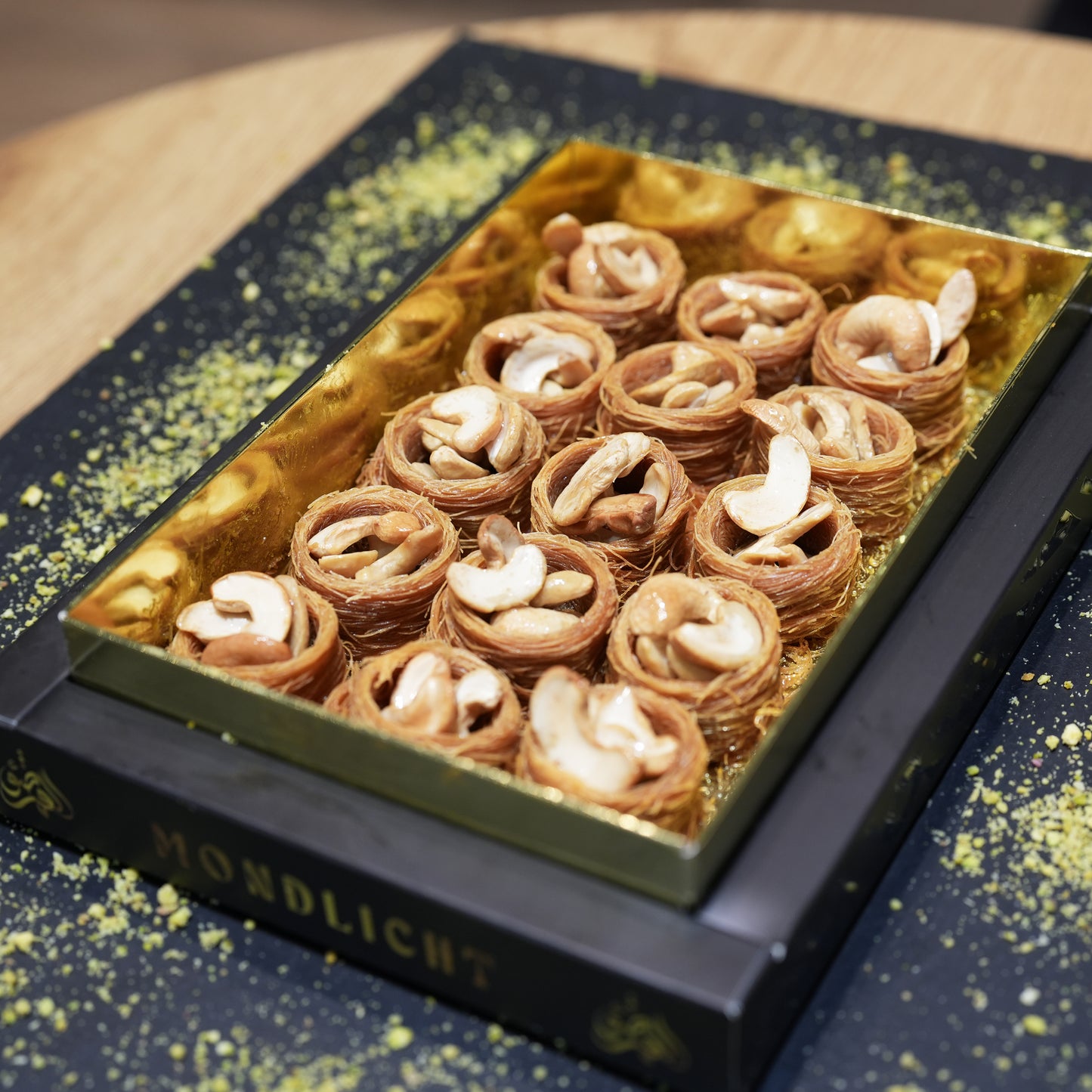 Box Vogelnest Cashew